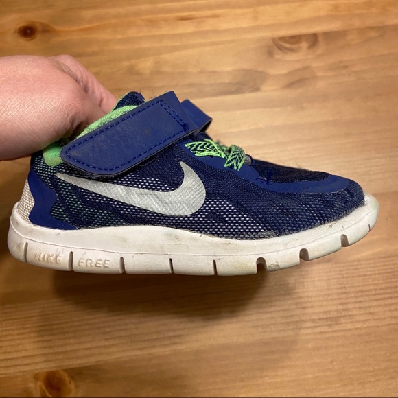 Nike Free 5.0 Toddler Sneakers GUC - Picture 2 of 5